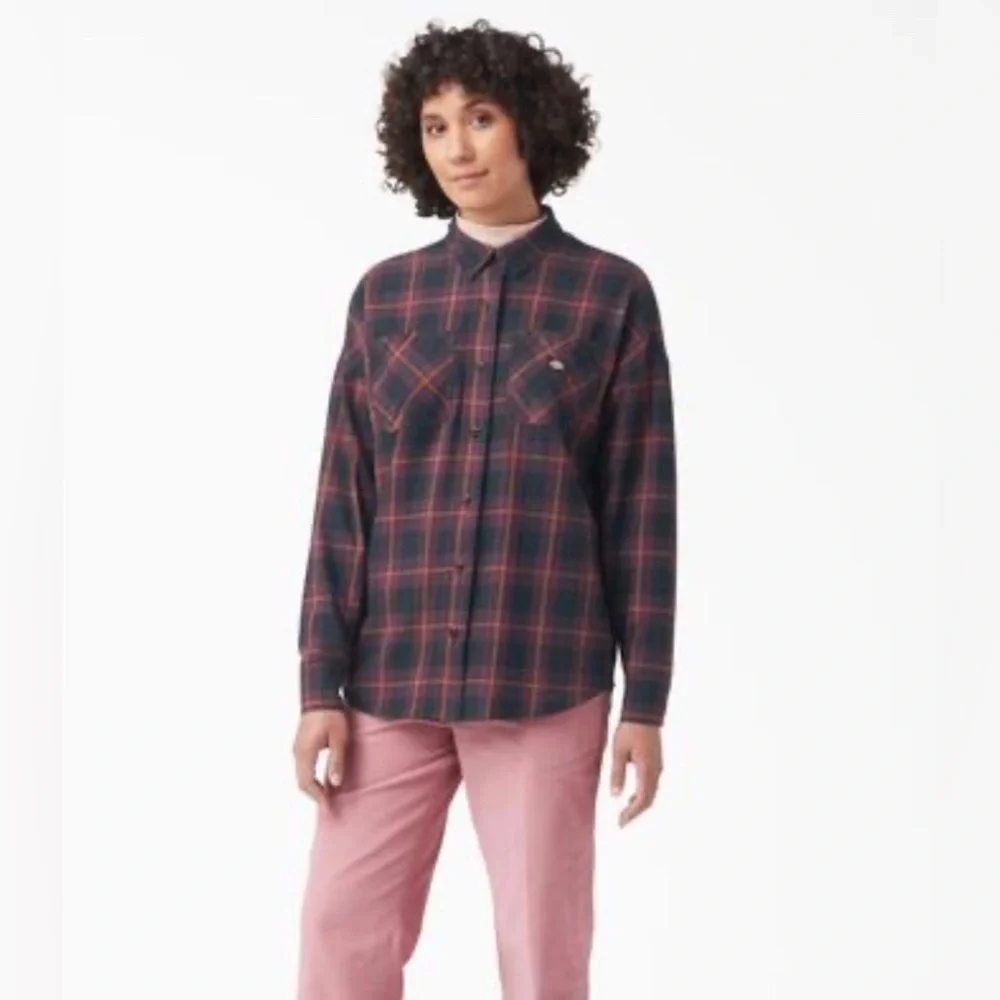 Dickies Bakerhill Wine/black Plaid Oversize button down Shirt Size Small (FLR04)